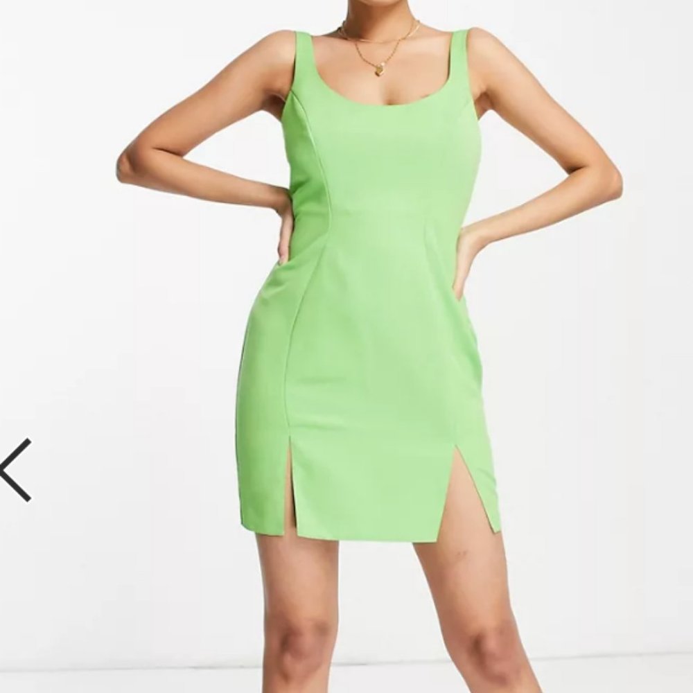 ASOS DESIGN structured scoop mini dress with split detail in green size 4 us NWT